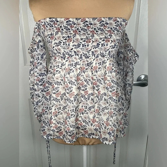 American Eagle Pretty Floral Off Shoulder Top XS - Picture 3 of 8